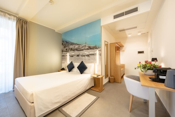 Room 13 of 87