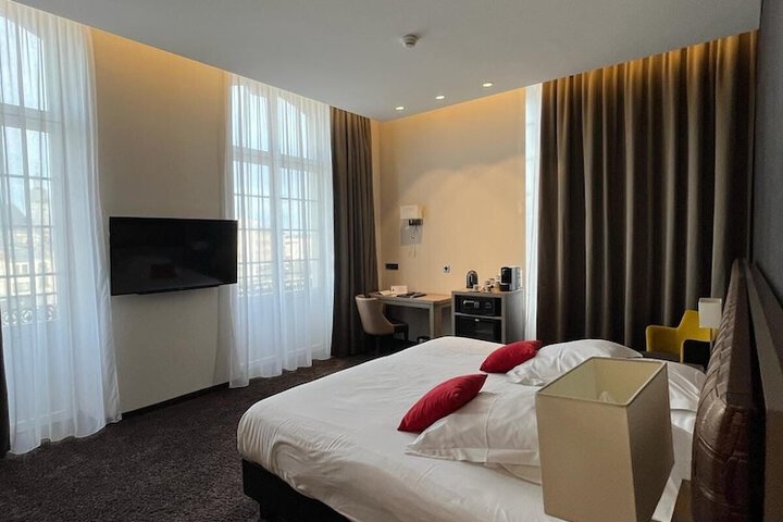 Room 21 of 45