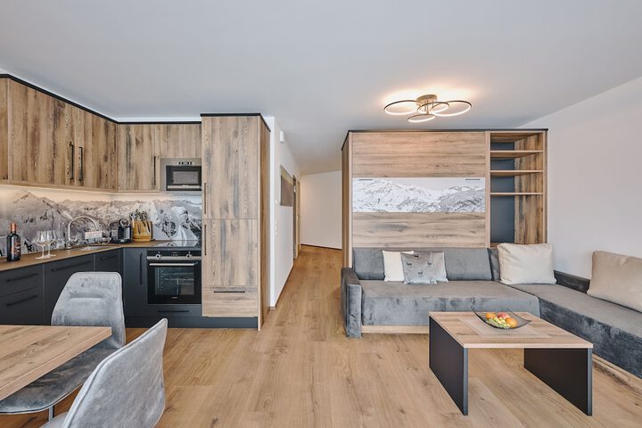 Room 15 of 18