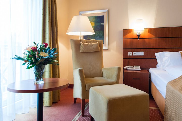 Room 7 of 43