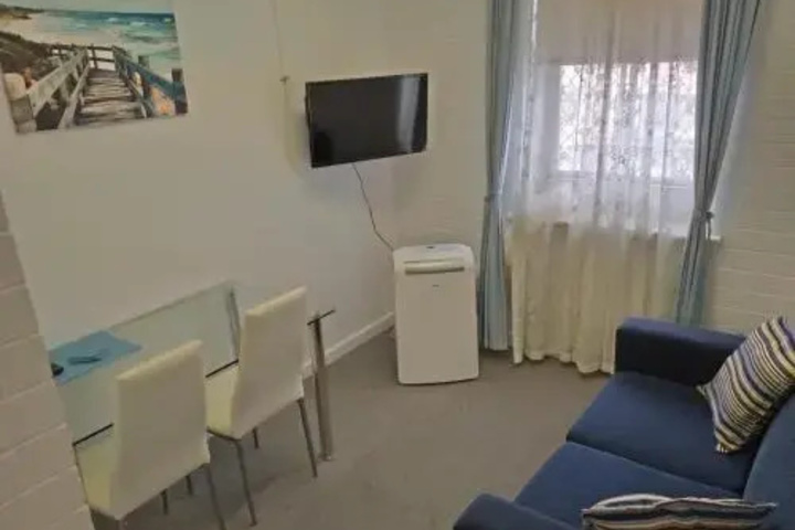 Room 2 of 19
