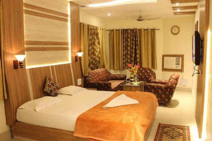 Room 10 of 36