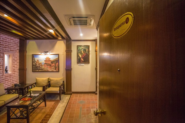 Room 15 of 122