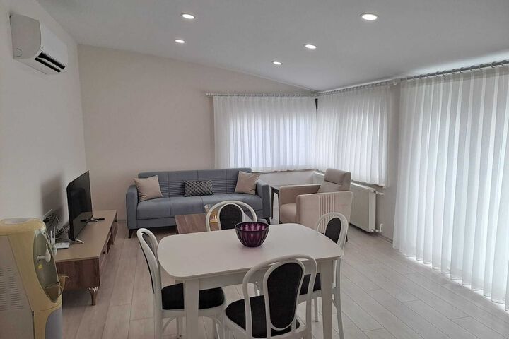 Room 190 of 271