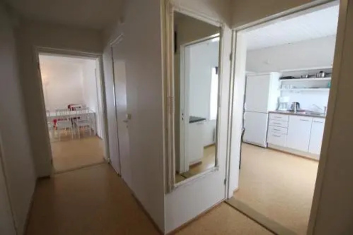Room 8 of 15