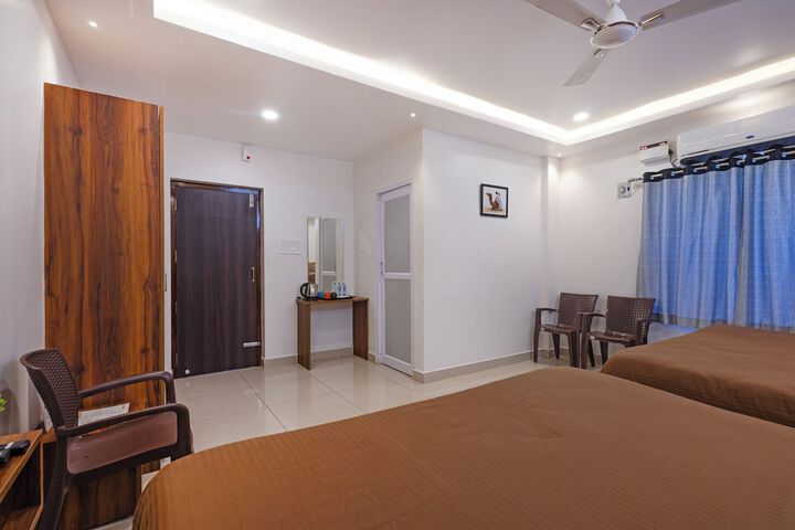 Room 14 of 64