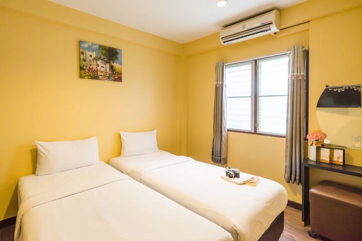 Room 15 of 44