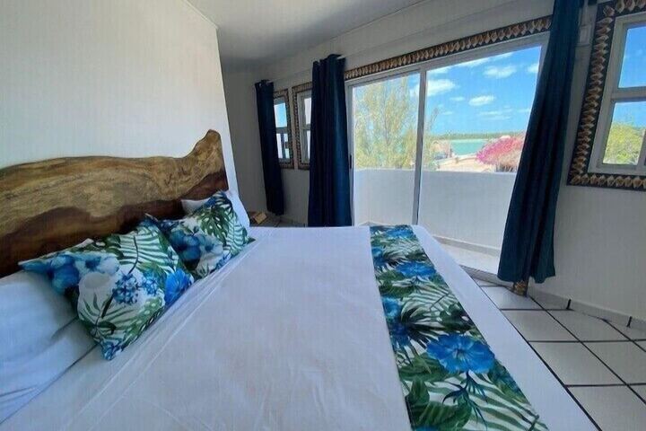 Room 4 of 62