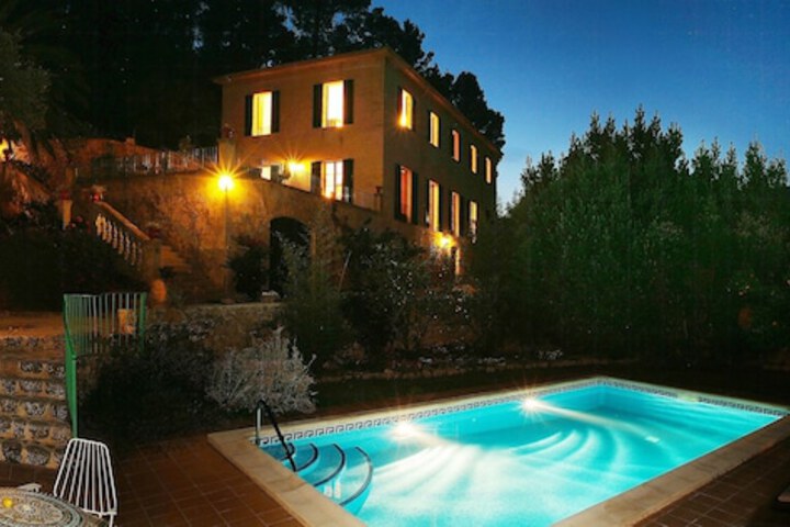 Pool 43 of 71