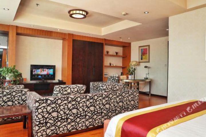 Sichuan Jinqiang Basketball Training Base (Jinqiang Sports Hotel)