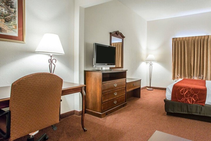 Room 13 of 79