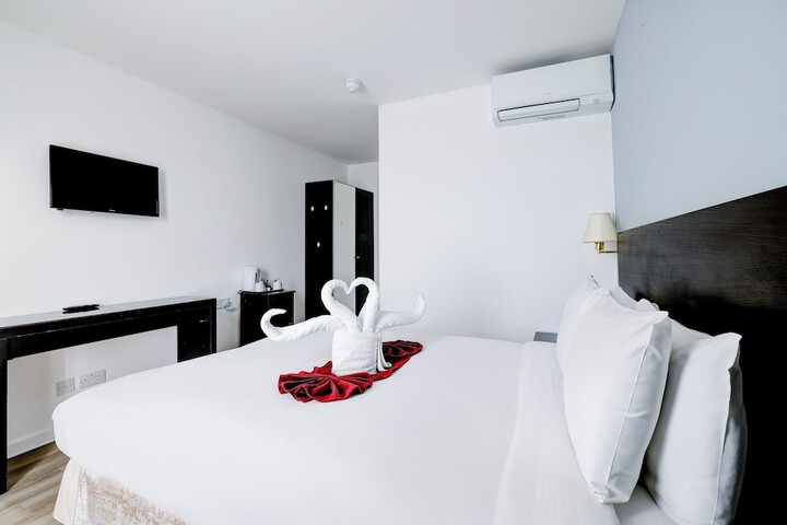 Room 41 of 63