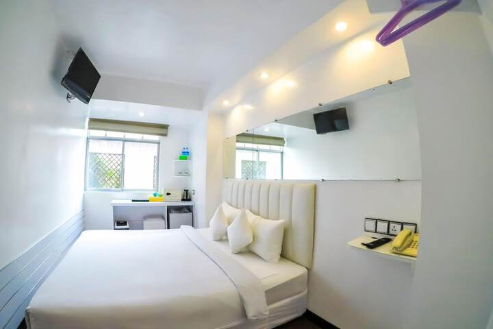 Room 20 of 66
