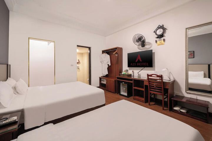Room 5 of 19