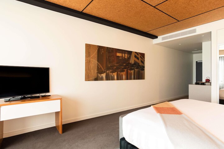 Room 26 of 149