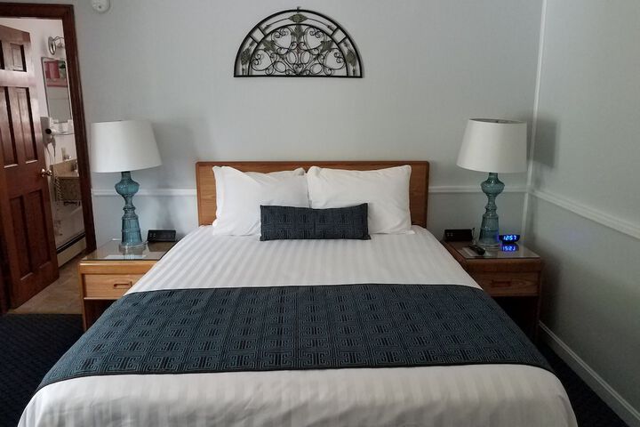 Room 3 of 38