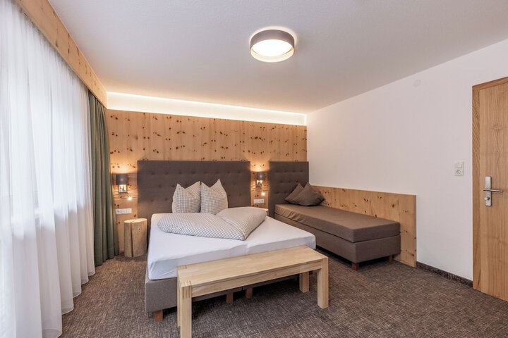 Room 14 of 39