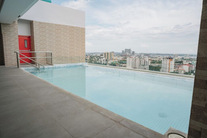 Pool 44 of 72