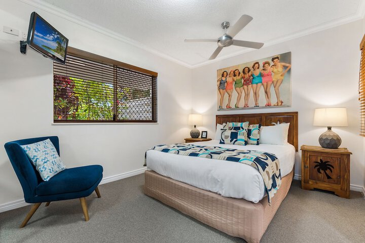 Room 4 of 64