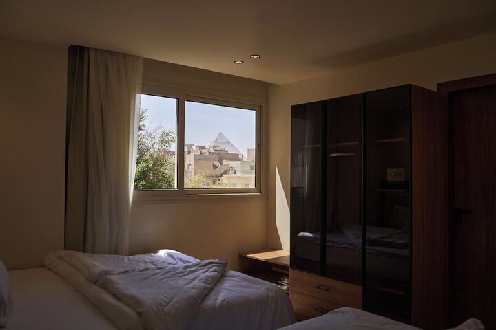 Room 93 of 174