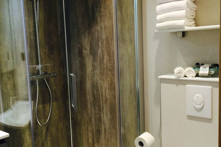 Clean Restrooms