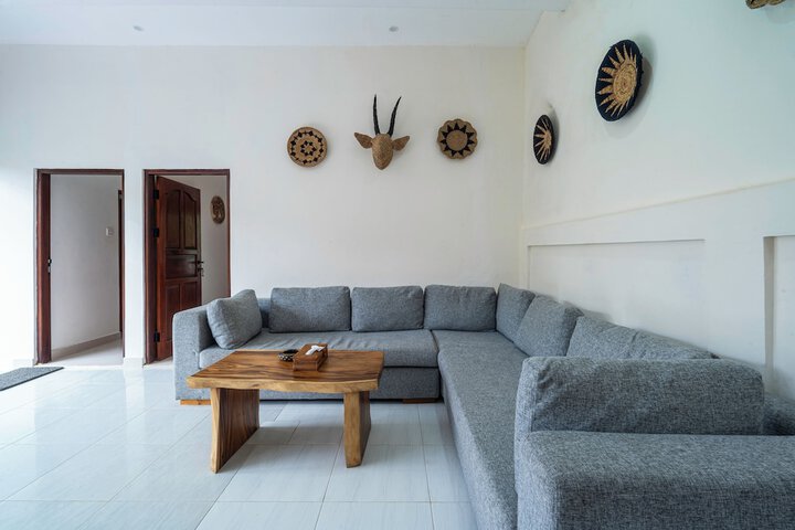 Room 13 of 34