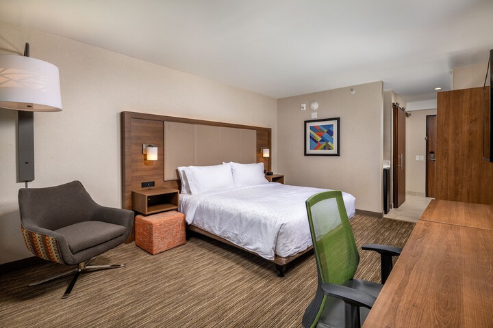 Room 19 of 60