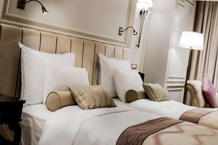 Room 47 of 95