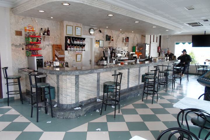 Breakfast/Coffee Service 46 of 67