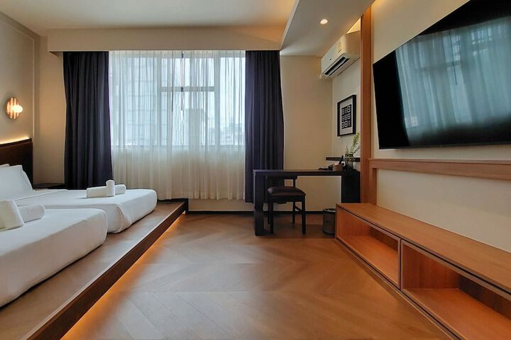 Room 49 of 96