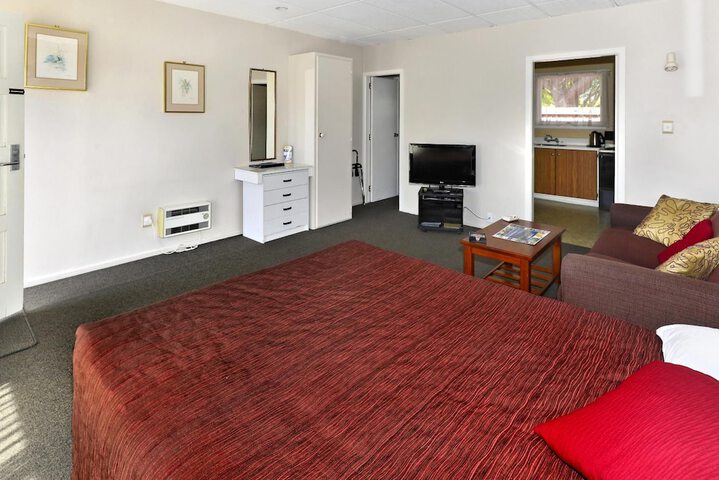 Room 27 of 52
