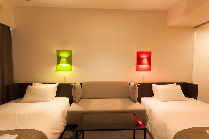 Room 10 of 43