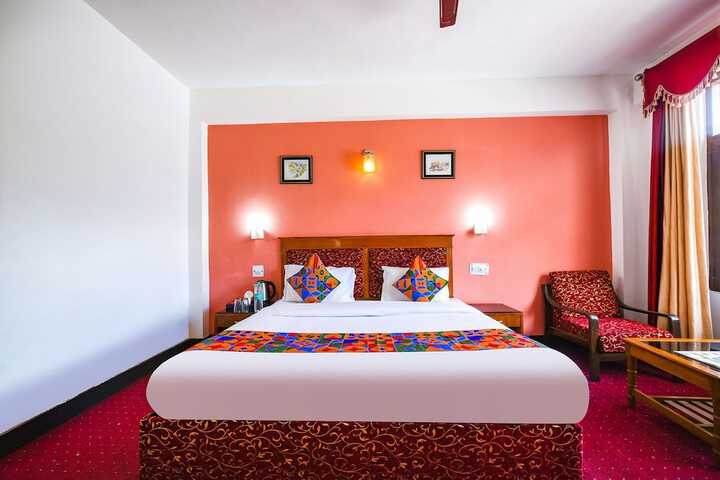 Room 15 of 28