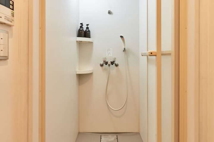 Room 17 of 21