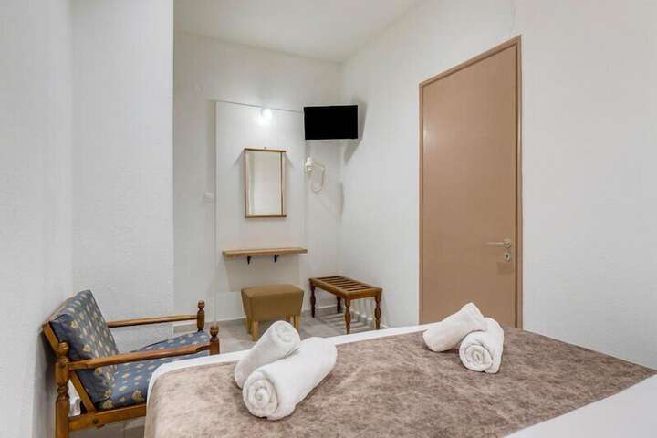 Room 41 of 117