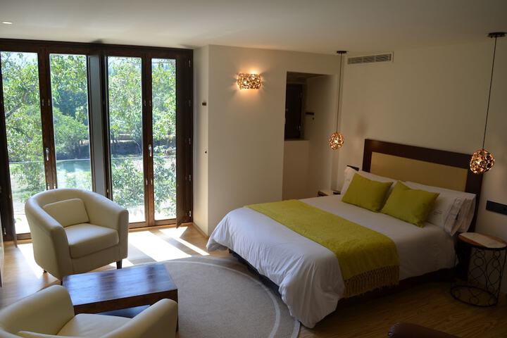 Room 27 of 55