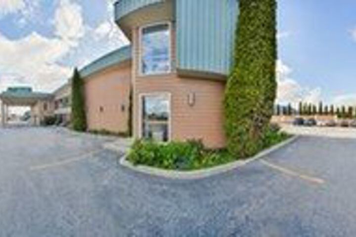 Property Grounds 32 of 36