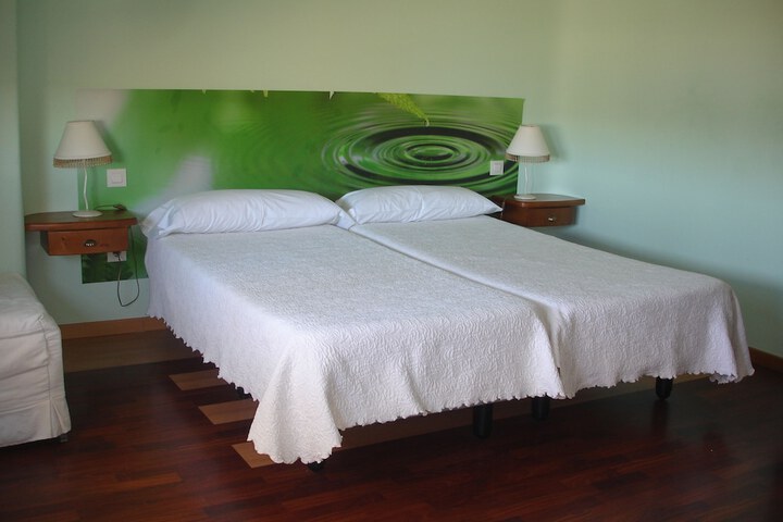 Room 7 of 51