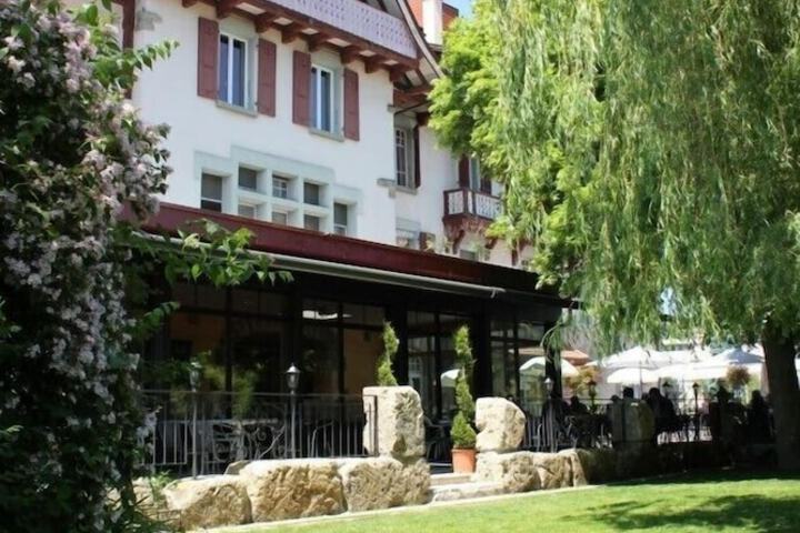 Hotel Restaurant LAcacia in Marly