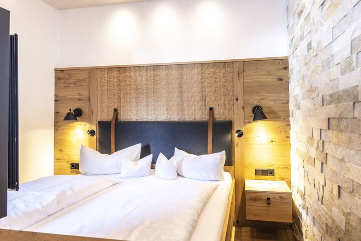 Room 10 of 78