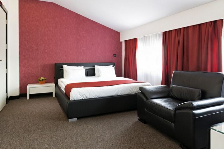 Room 48 of 267