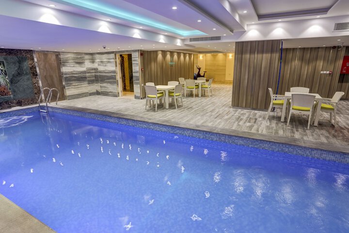 Pool 12 of 15