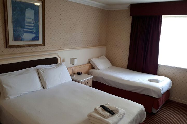 Room 3 of 5