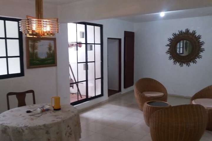 Room 5 of 9