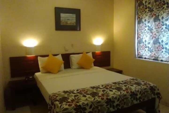 Room 6 of 40