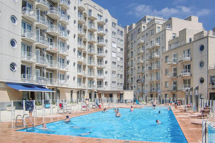Pool 8 of 14