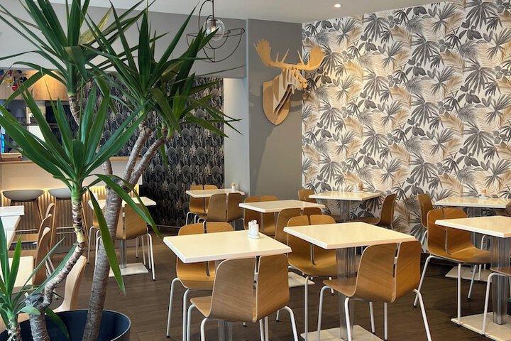 Dining Photos