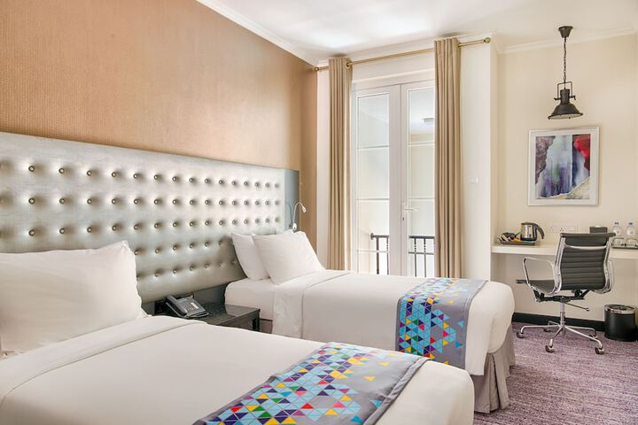 Room 35 of 106