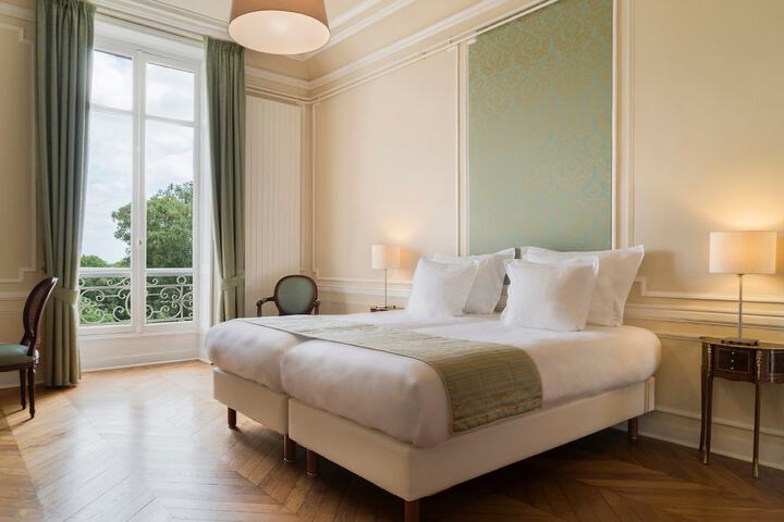 Room 21 of 62