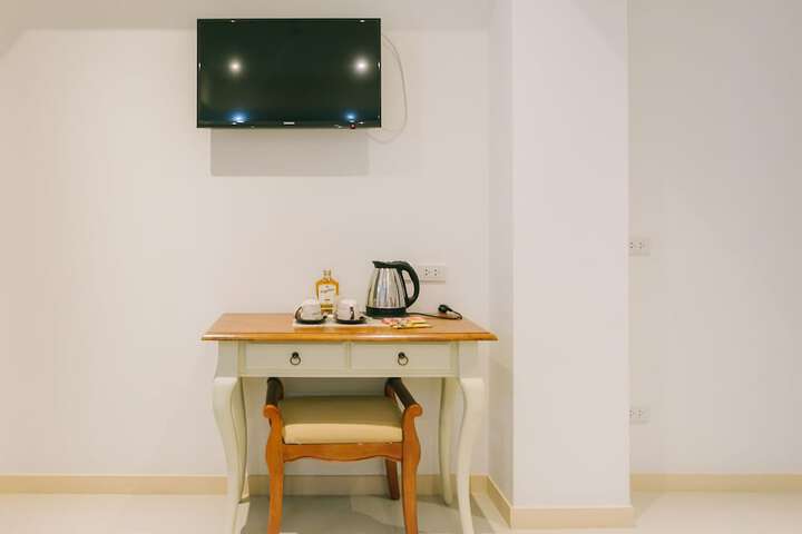 Room 63 of 140